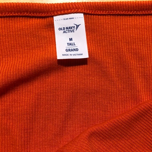 Brand New Women's Old Navy Long-Sleeved Ribbed Crop Top - Picture 3 of 11